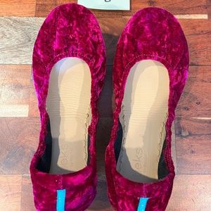 Tyrian Tieks size 8 like new